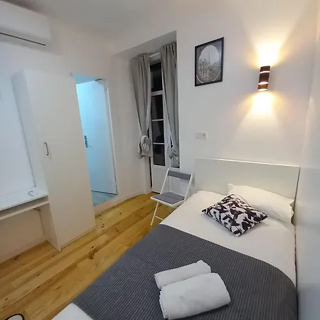 Pensamento Inedito 55 Quarto em Acomodações Particulares *