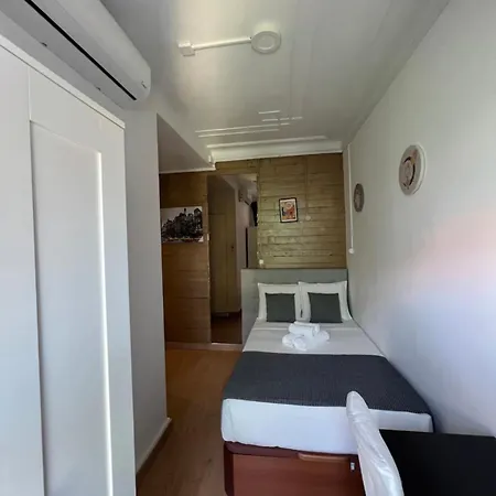 Pensamento Inedito 55 Quarto em Acomodações Particulares Lisboa