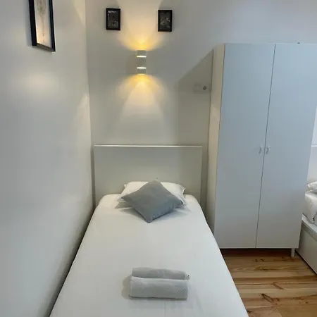 Pensamento Inedito 55 Rum i privatbostad Lisboa